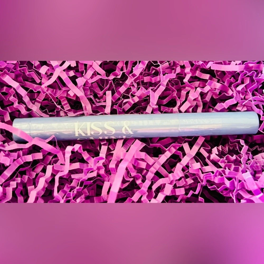 Kiss & Smink Lip Crayon Pen in Marietas